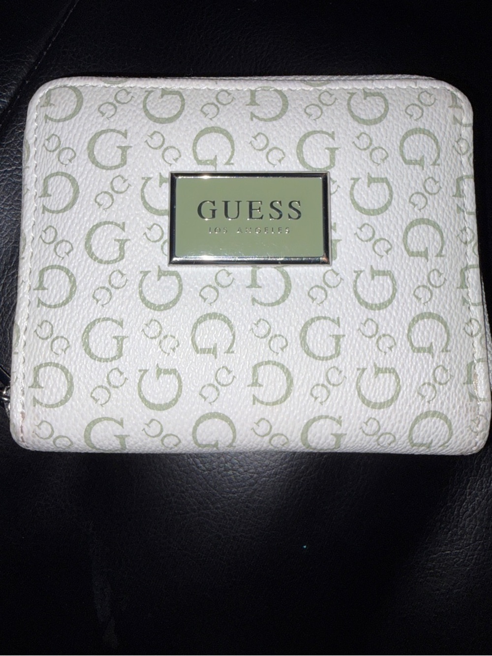 Guess White Wallet with Sage Logo Plaque